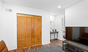 9817 FERNWOOD Rd, Bethesda, MD 20817