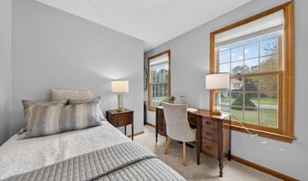 2 Stouffer Cir, Andover, MA 01810
