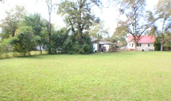 906 Fair St, Camden, SC 29020