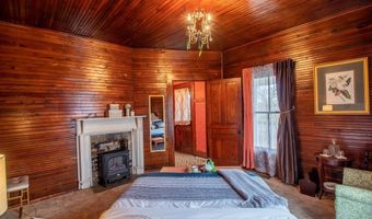 215 Bristol Ave, Andrews, NC 28901