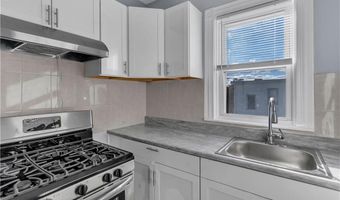 78 Old Oak Ave 2, Cranston, RI 02920