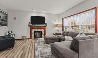 4027 E GLORY Ln, Appleton, WI 54913