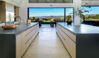 7663 E Corto, Anaheim, CA 92808