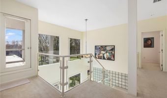 29 Dennell Dr, Lincoln, RI 02865