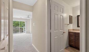 20604 CORNSTALK Ter 301, Ashburn, VA 20147