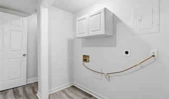 5753 OAK GROVE Dr, Acworth, GA 30102