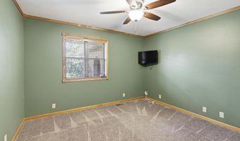 1426 E State Line Rd, Baxter Springs, KS 66713
