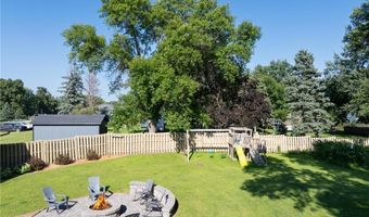 1214 S Darling Dr NW, Alexandria, MN 56308
