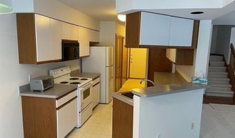 2445 Mulberry Ct, Ann Arbor, MI 48104