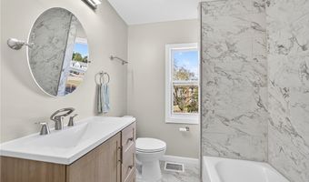 1106 Wade St, Aliquippa, PA 15001