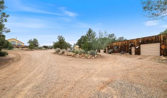 635 N Cougar Ln, Apple Valley, UT 84737