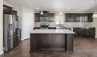 525 W El Norte Pkwy 214, Escondido, CA 92026