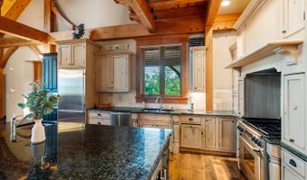 300 Eagle Point Dr, Albany, KY 42602