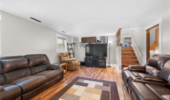 1280 Meadowview Ln, Amherst, OH 44001