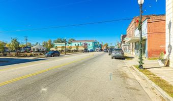 24 E Main St, Andrews, SC 29510