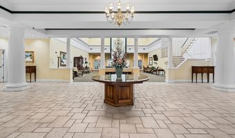 16 Greenways Ln, Lakewood, NJ 08701