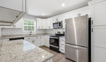 145 Pecan Ln, Aberdeen, NC 28315