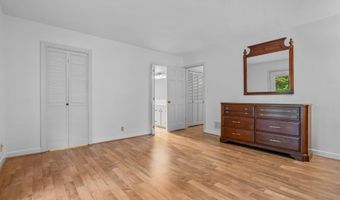 1811 Hobkirk Ct, Camden, SC 29020