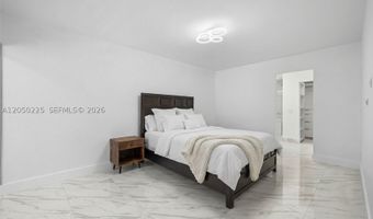3549 Magellan Cir 418, Aventura, FL 33180