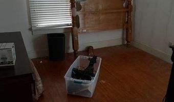 827 E DIVISION St, Dover, DE 19901