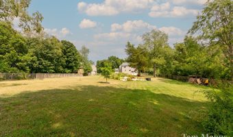 8471 45th St SE, Ada, MI 49301