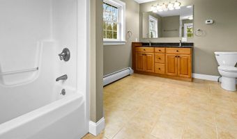 183 Skyline Rd, Bangor, ME 04401