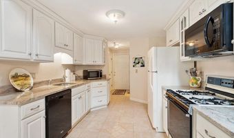 3 Chandler Dr, Atkinson, NH 03811