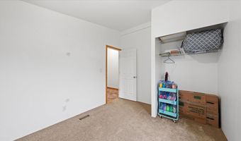 317 7th St, Benton City, WA 99320
