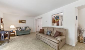 24 Parkwood Dr, Augusta, ME 04330