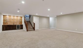 15653 Cobblestone Lake Pkwy, Apple Valley, MN 55124
