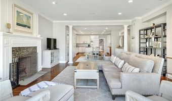 60 Van Wickle Ln, Bristol, RI 02809