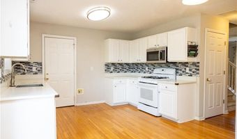 5079 Newpark Dr NW, Acworth, GA 30101