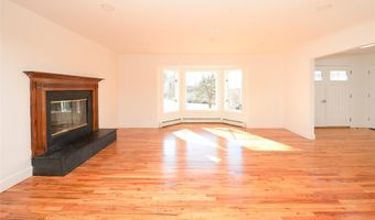7 Kile Ct, Airmont, NY 10952