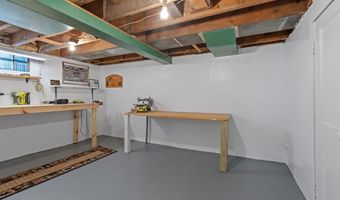 710 Washington St, Algoma, WI 54201