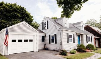 19 Bliven Ave, Bristol, RI 02809