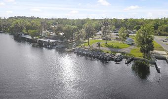 1511 Riveredge Ct, Astor, FL 32102