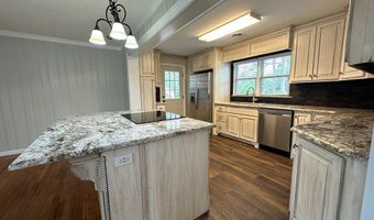 322 Magnolia Dr, Adel, GA 31620