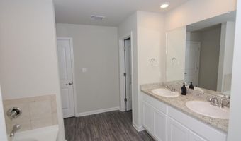 6720 Tiger Pointe Dr, Baton Rouge, LA 70817