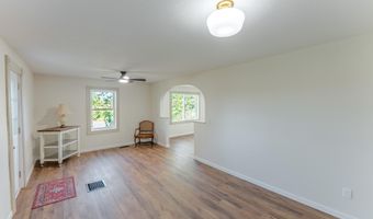 927 75th St, Amery, WI 54001