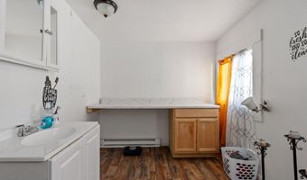 346 Locust Ave, Amsterdam, NY 12010