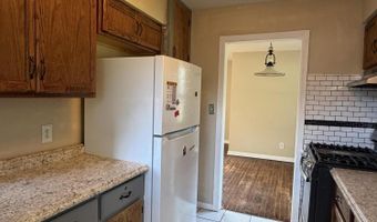 301 S Center St, Bardstown, KY 40004