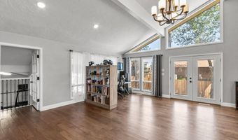 733 DOGWOOD Ave, Cheyenne, WY 82009