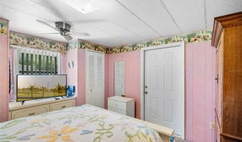 107 HOLIDAY Ln, Auburndale, FL 33823