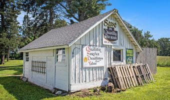 6950 N Gibbs Rd, Albion, MI 49224