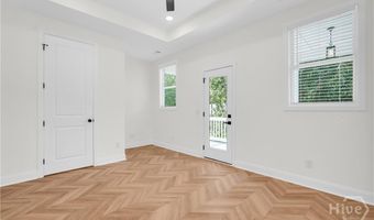 904 E 33rd St, Savannah, GA 31401