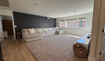 5571 Bethany Bend Dr, Las Vegas, NV 89135