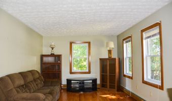 499 W River Rd, Augusta, ME 04330