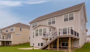 766 River Run Rd, Aurora, OH 44202