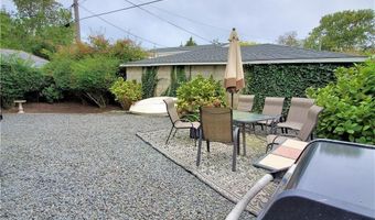 28 Narragansett Ave 1, Newport, RI 02840