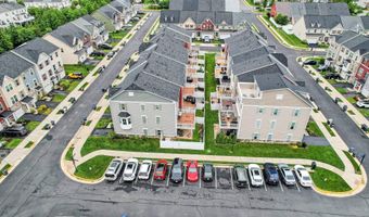 41686 MCMONAGLE Sq, Aldie, VA 20105